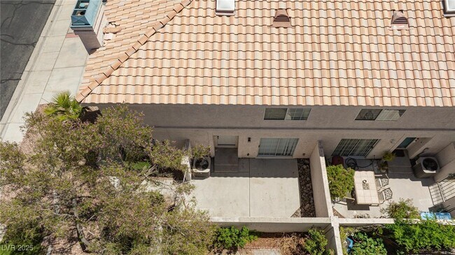 Building Photo - 8067 Dorinda Ave
