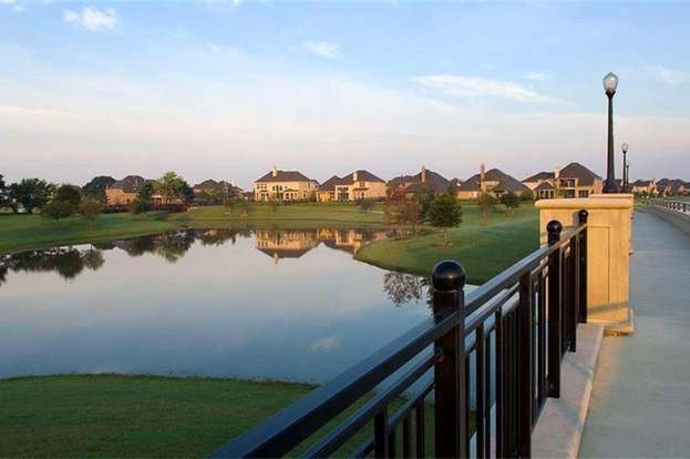 Building Photo - 18118 Moonlit River Dr