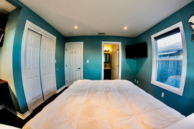 Building Photo - Charming 3 bedroom 2 bathroom in City Heights