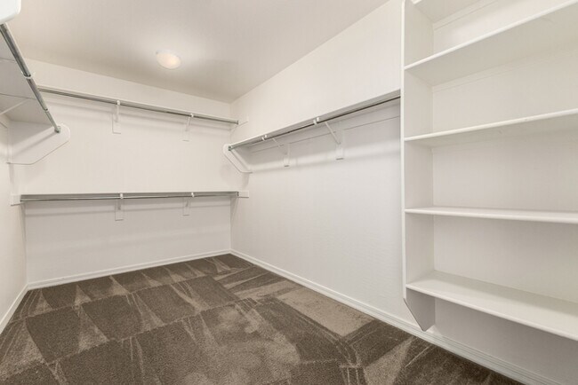 Building Photo - 2972 E Shannon St