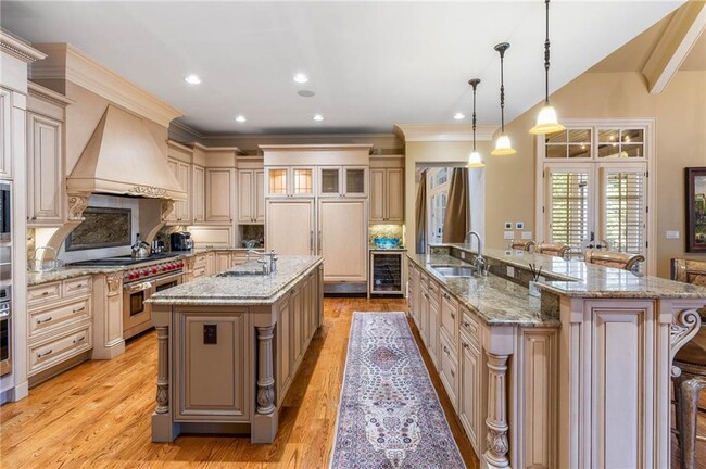 Building Photo - 4000 Heatherwood Way