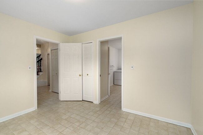 Building Photo - 2377 Williamstown Ct