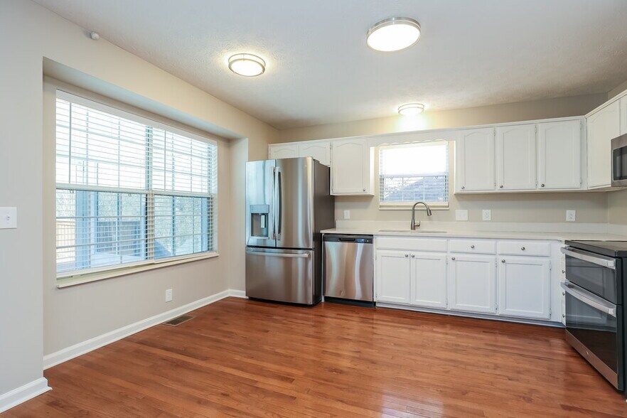 Building Photo - 823 Neelys Chase Dr