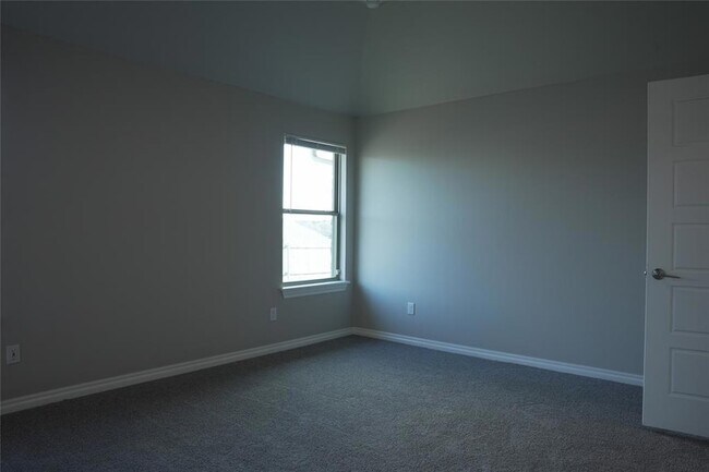 Building Photo - 5216 Bing Cir