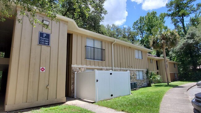 Building Photo - 507 NW 39th Rd