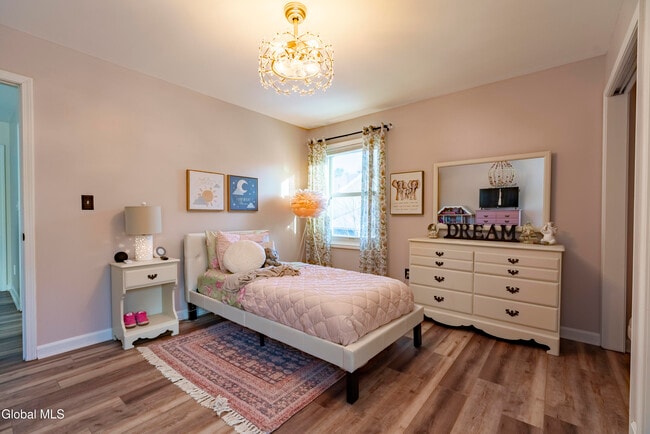 Building Photo - 2 Horizon Dr