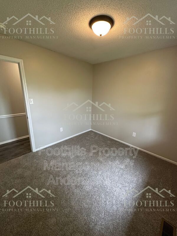Building Photo - 122 Smith Dr