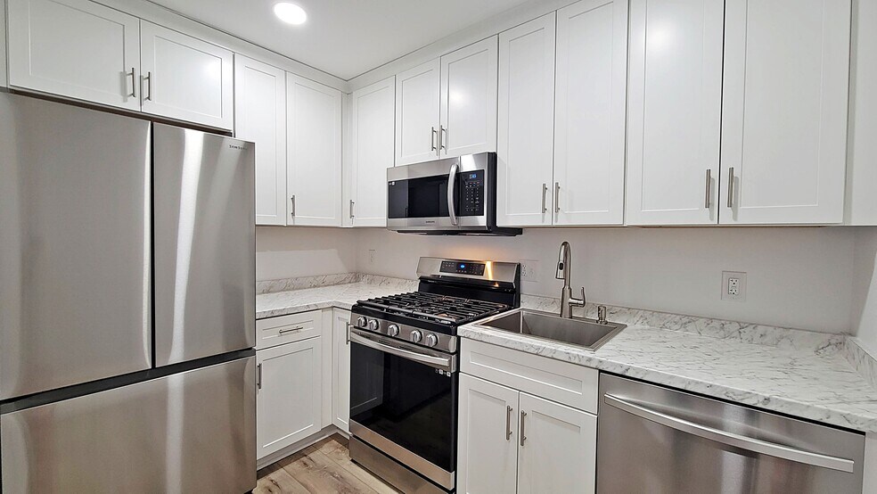 Building Photo - 1712 Mount Vernon Ave