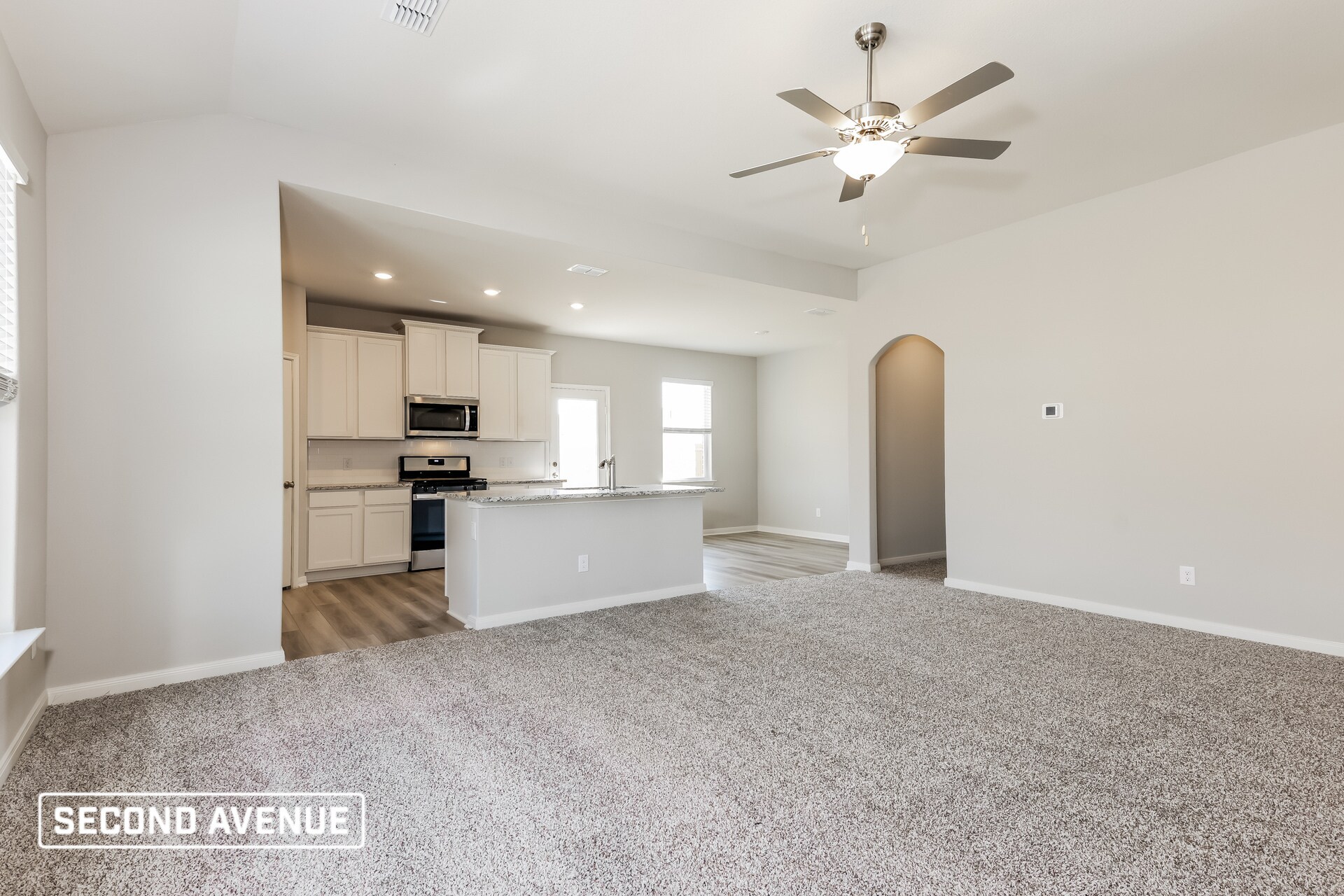 Building Photo - 613 Emerson Dr