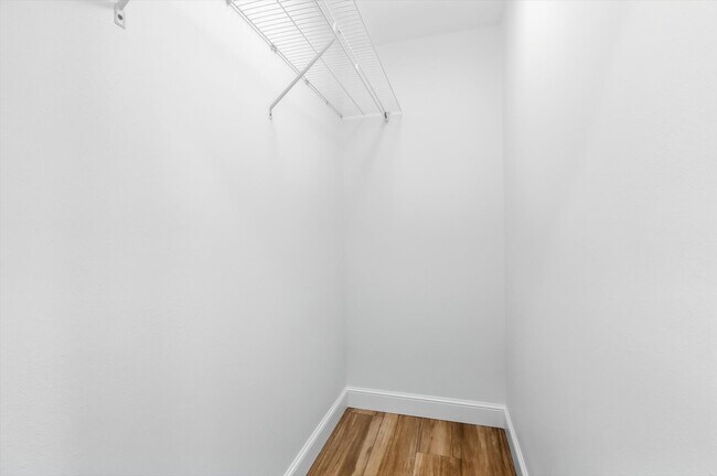 Building Photo - 11625 W Riverhaven Dr