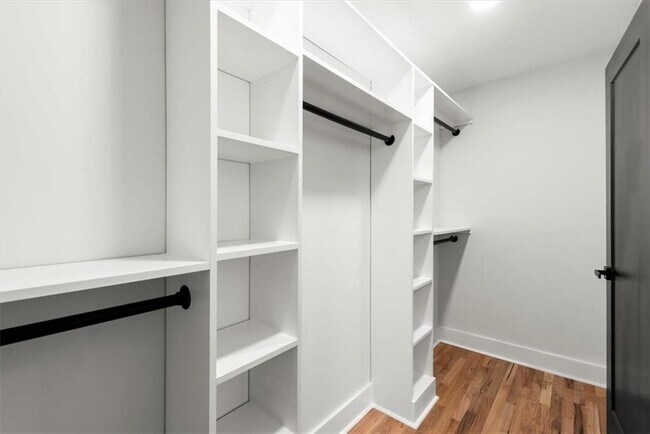 Building Photo - 1552 N Ellington St SE