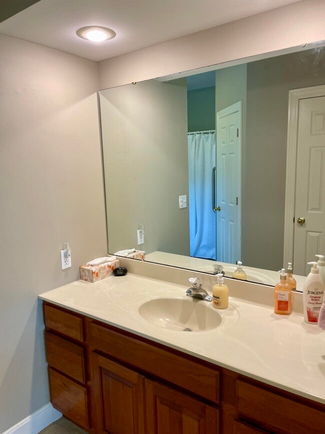 Building Photo - 4900 Royal Lytham Dr