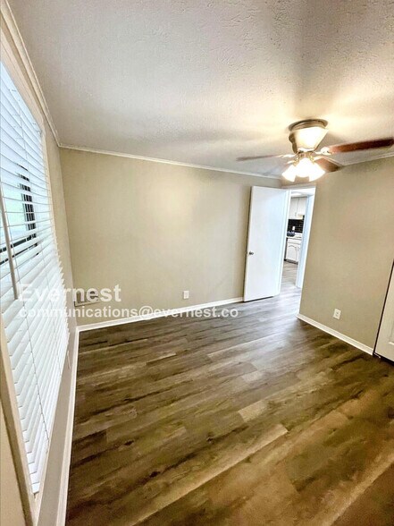 Building Photo - 148 Safe Harbor Dr