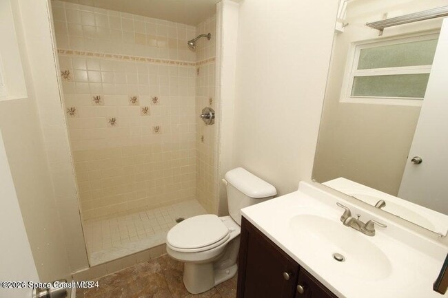 Building Photo - 3222 Galleon Ave NE