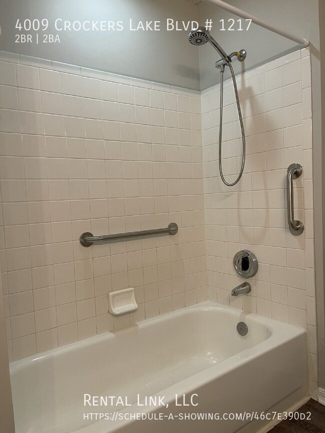 Building Photo - 4009 Crockers Lake Blvd # 1217