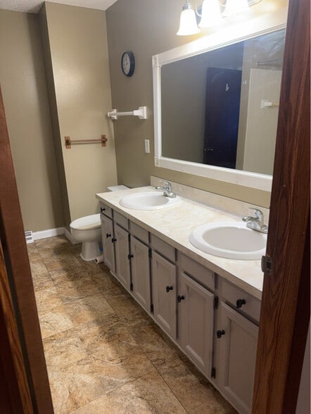 Building Photo - 11898 Tulip St NW