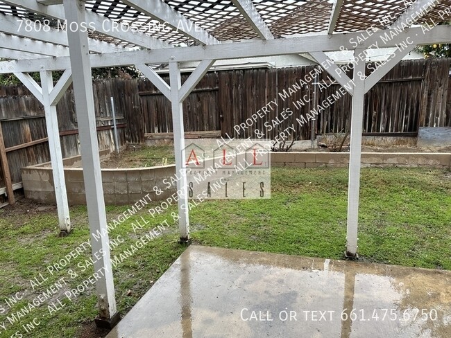 Building Photo - 7808 Moss Crossing Ave