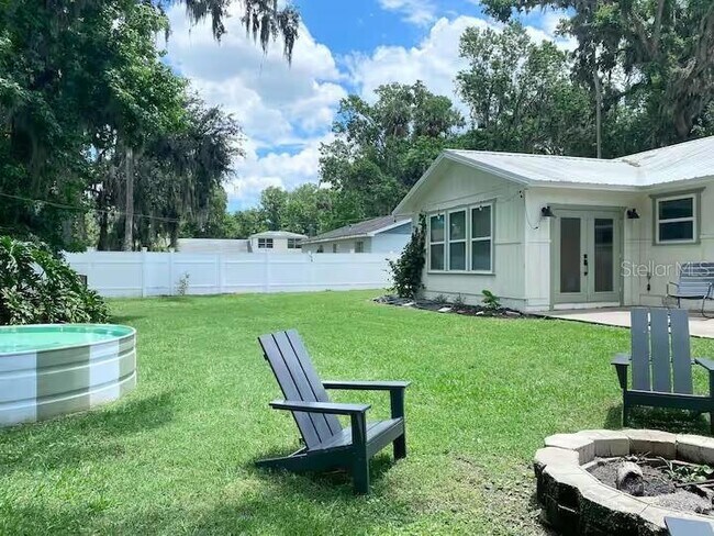 Building Photo - 2433 Lydia Way