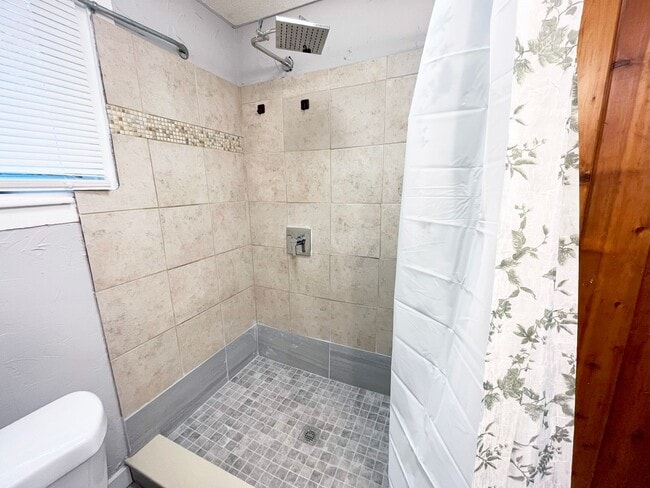 Building Photo - 3923 Bluestone Rd