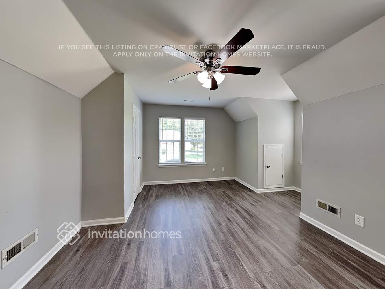 Building Photo - 9537 Green Apple Dr