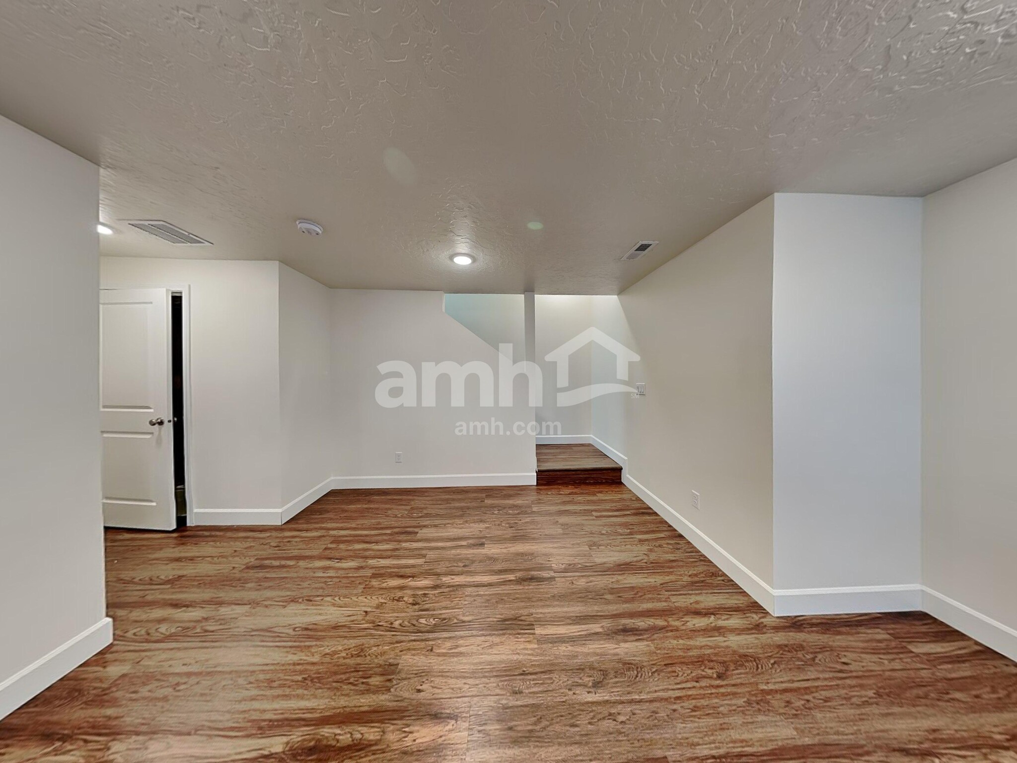 Building Photo - 6628 Old Forest Dr