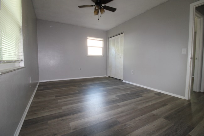 Building Photo - 2105 Blossom Ct