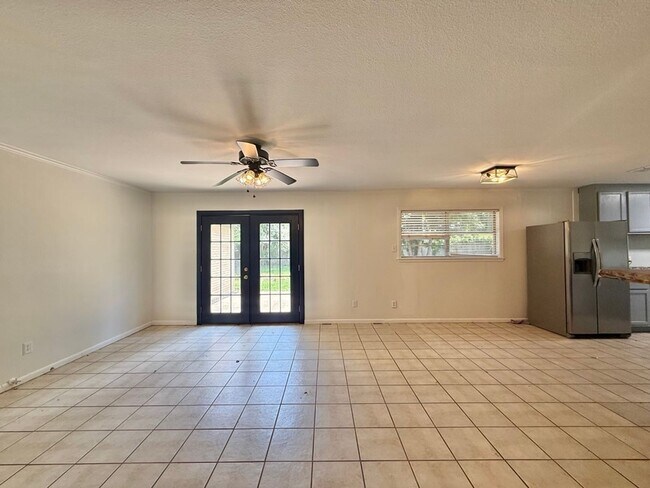 Building Photo - 7618 Brookhollow Dr