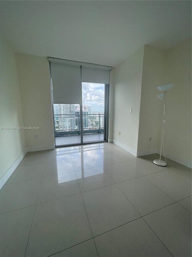 Building Photo - 92 SW 3rd St