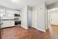 Building Photo - Updated 2 Bedroom Apartment with Central Air & Private Deck — Excellent Location for Commuters