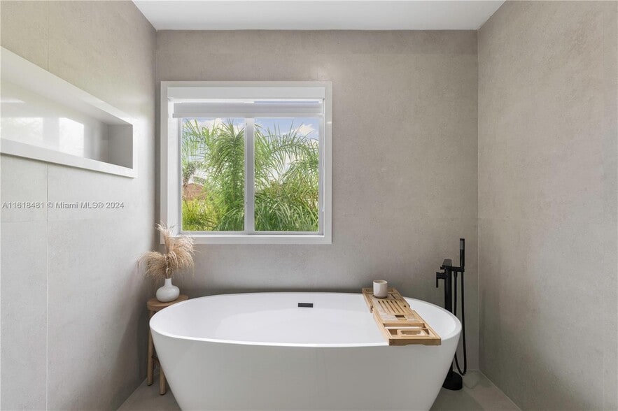 Building Photo - 8713 SW 214th St