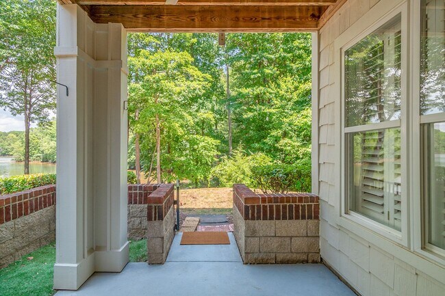 Building Photo - Waterfront Living at Its Finest - Beautifully Remodeled 3BR/2BA, 1st Floor, End Unit Condo on Lak...