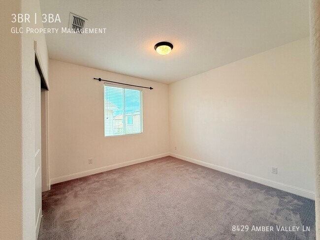 Building Photo - 8429 Amber Vly Ln