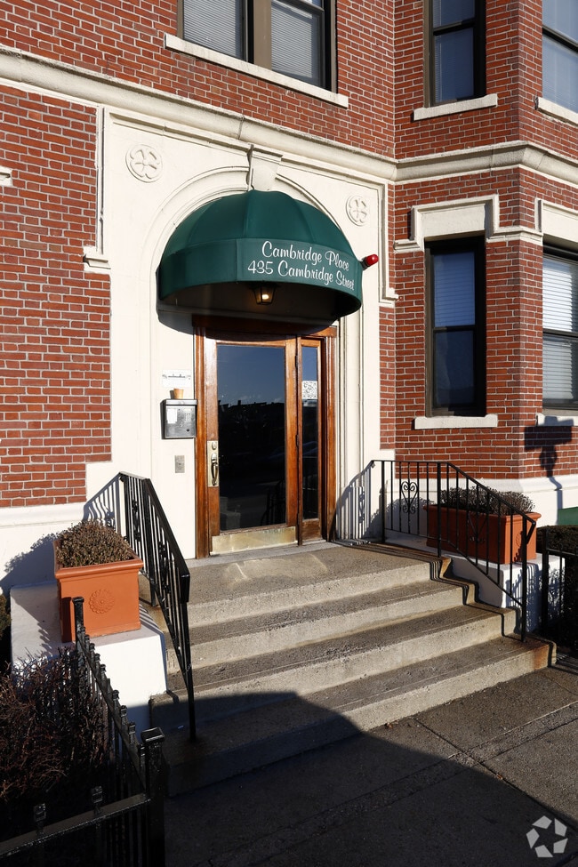 Entrance - Hamilton Union