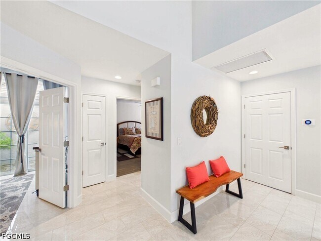 Building Photo - 27171 Enclave Dr