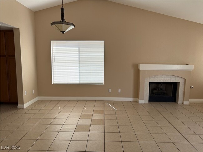 Building Photo - 1412 Bent Arrow Dr