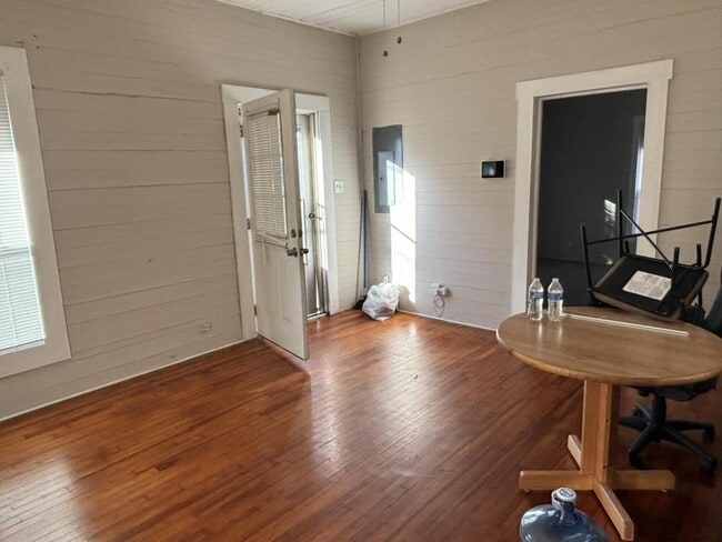 Building Photo - 1351 Springer St