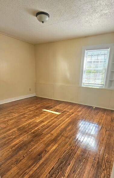 Building Photo - 1499 Ella T Grasso Blvd