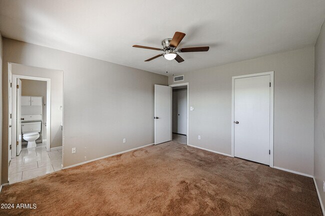 Building Photo - 3715 W Yucca St