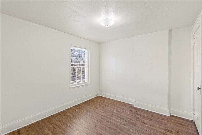 Building Photo - 2802 N Constitution Rd