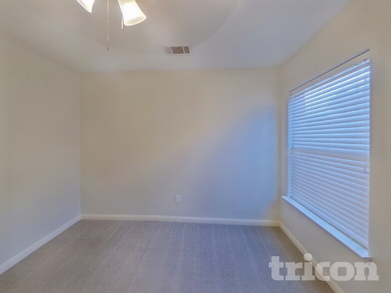 Building Photo - 111 Drover Ridge Rd