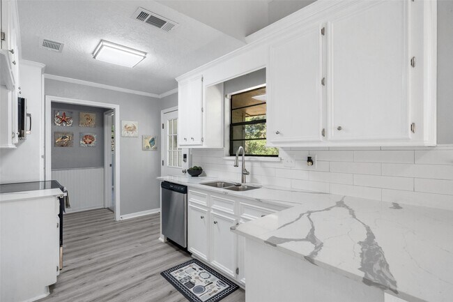 Building Photo - 124 Timbo Trail