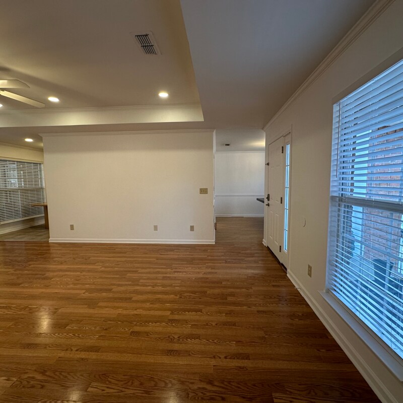 Building Photo - 591 Blair Rd