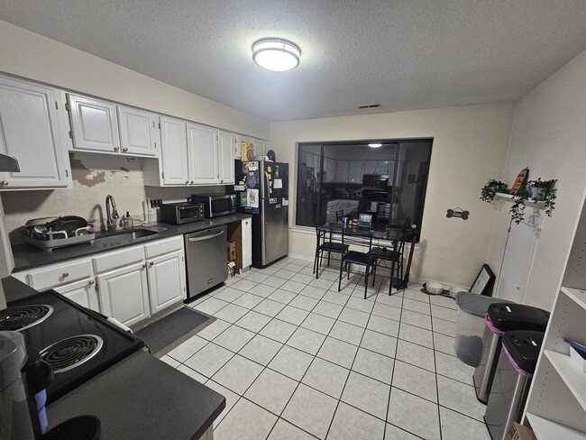 Kitchen (changing backsplash) - 3 Oakwood Ave