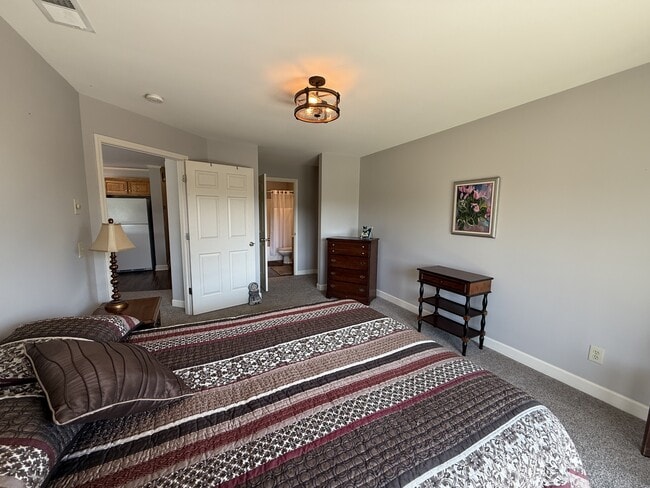 Building Photo - 119 Birkdale Ct