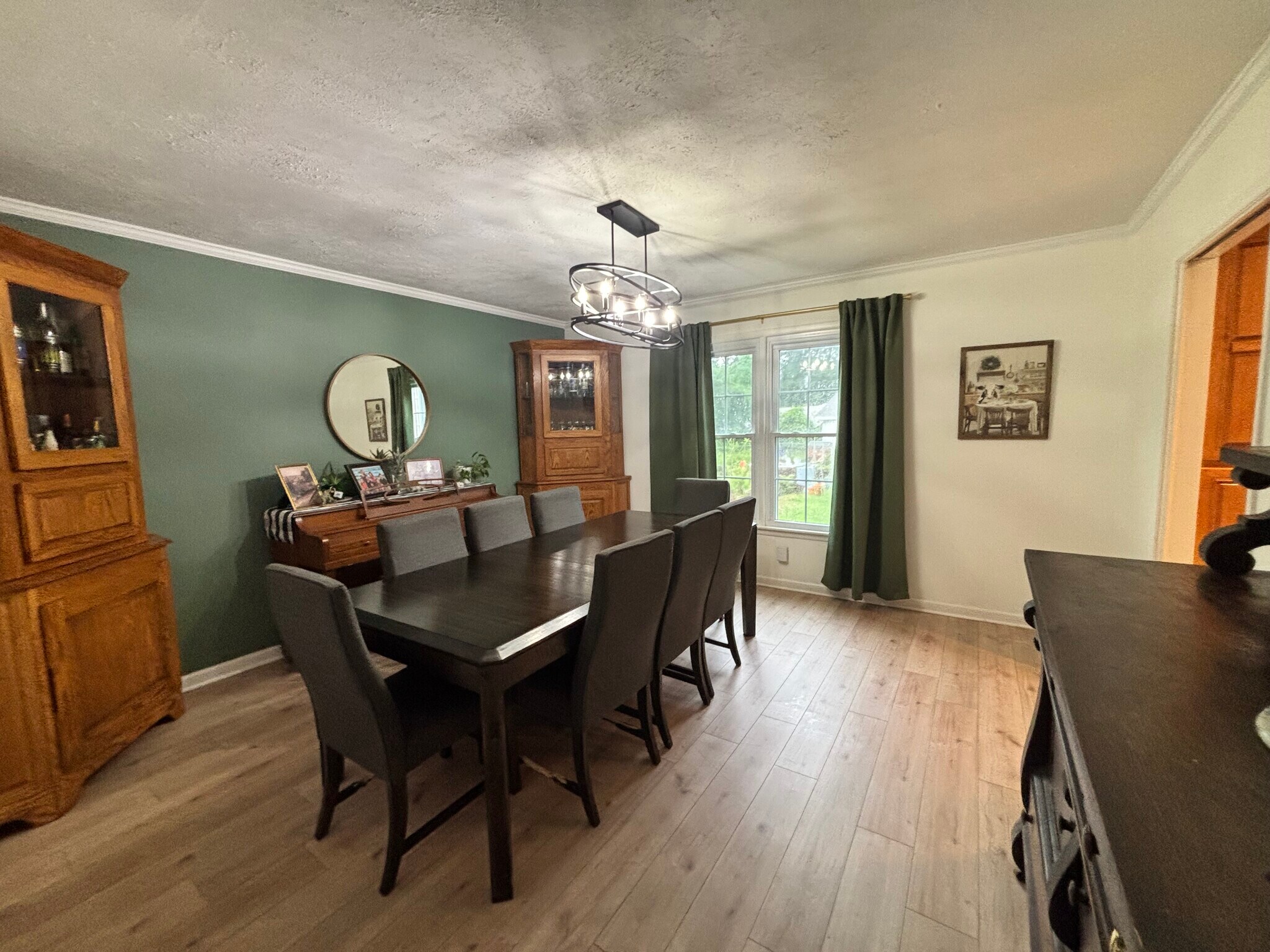 Dining Room - 400 Colonial Dr