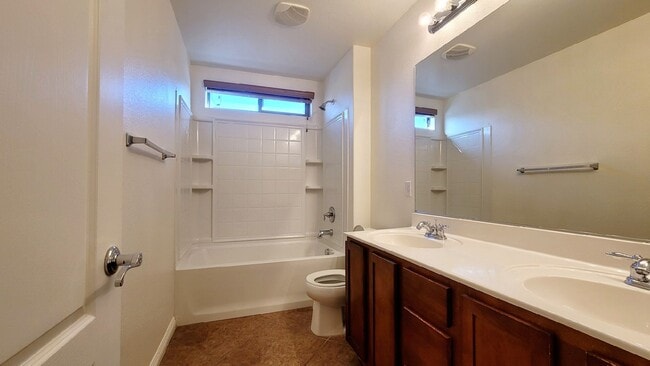 Building Photo - 5913 Altissimo St