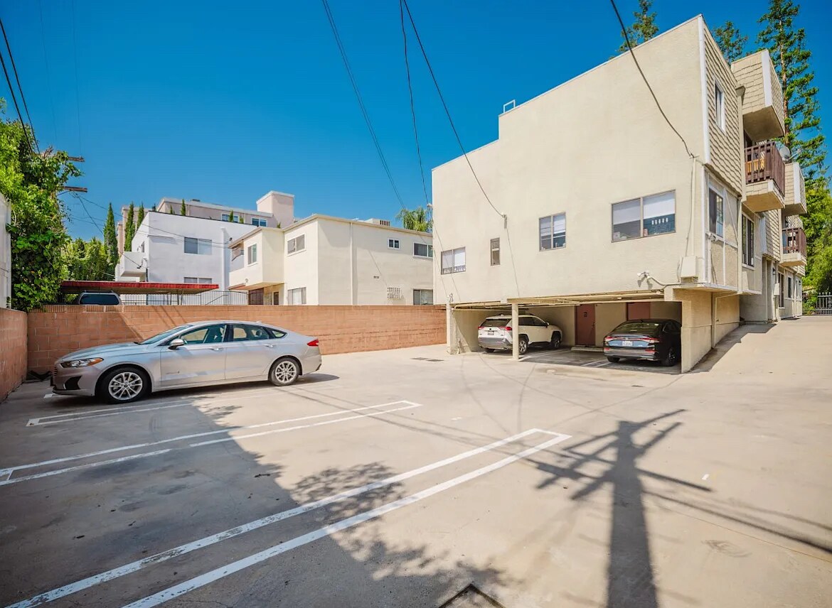 Building Photo - 4509 Vista Del Monte Ave