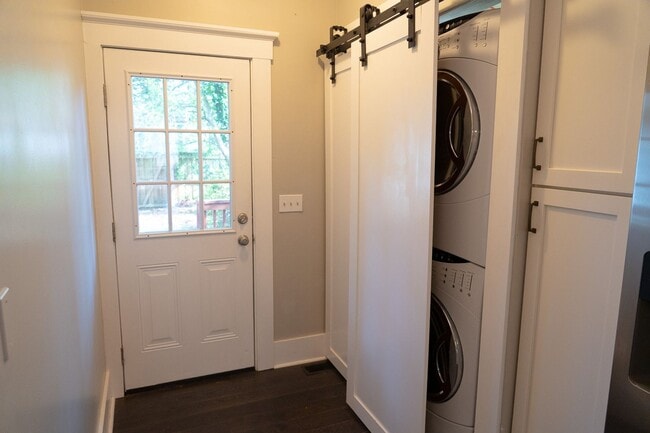 Building Photo - Charming Historic Home Walkable to Cargo & Soda Pop Districts