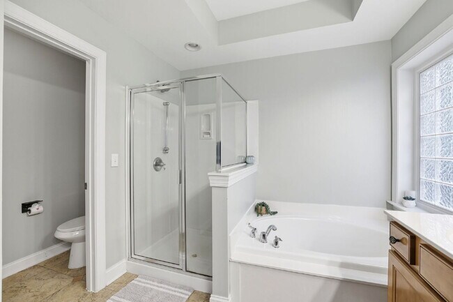 Building Photo - Welcome Home to 8626 Sagekirk Ct
