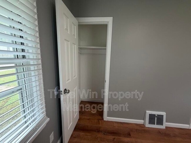 Building Photo - 3349 Marmary Ln